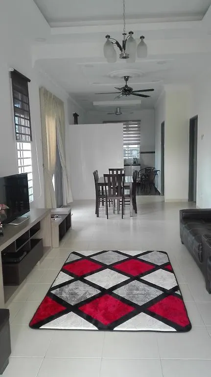 Nur'S One Homestay Malacca 0*,